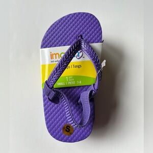 Imagin8 Michaels NWT toddler flip flops, purple, Size Small (7-8)